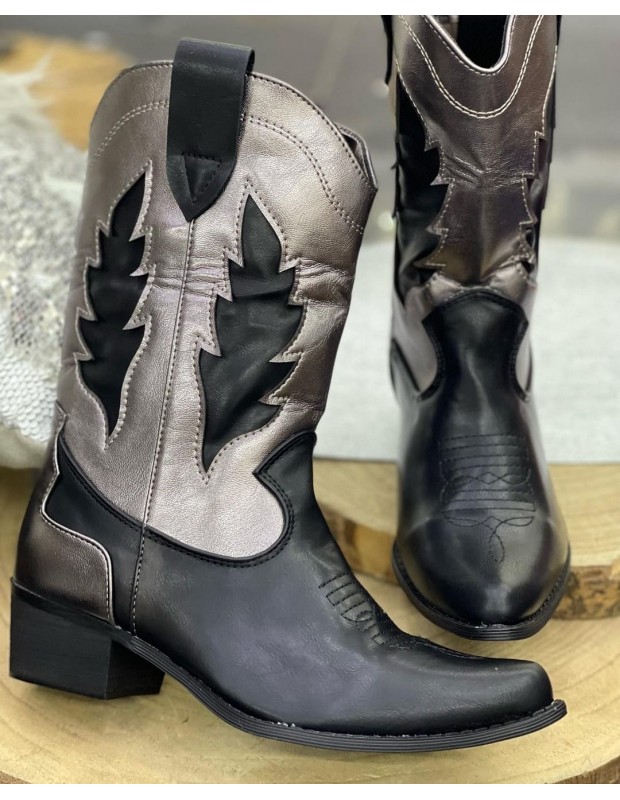 Bota Sandra. Modelo CMY036.