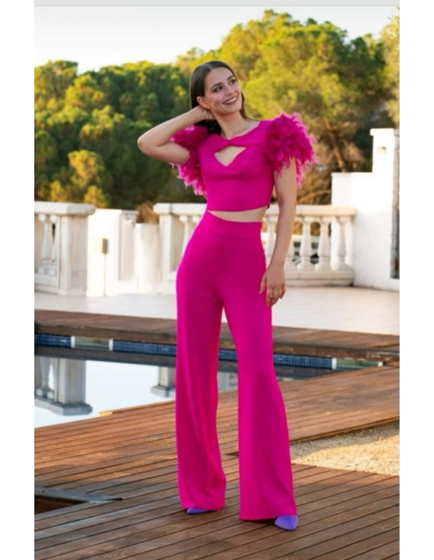 Conjunto plumas. Modelo 241700. Color fucsia.