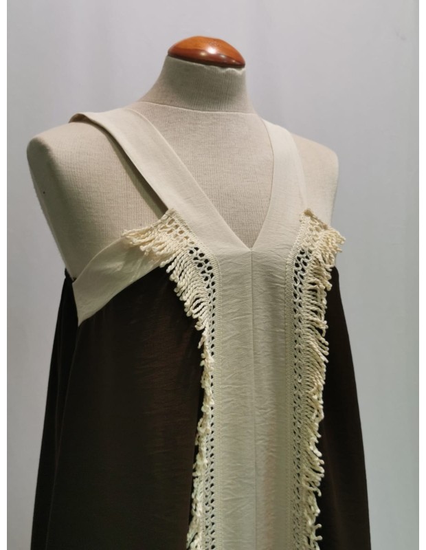 vestido flecos